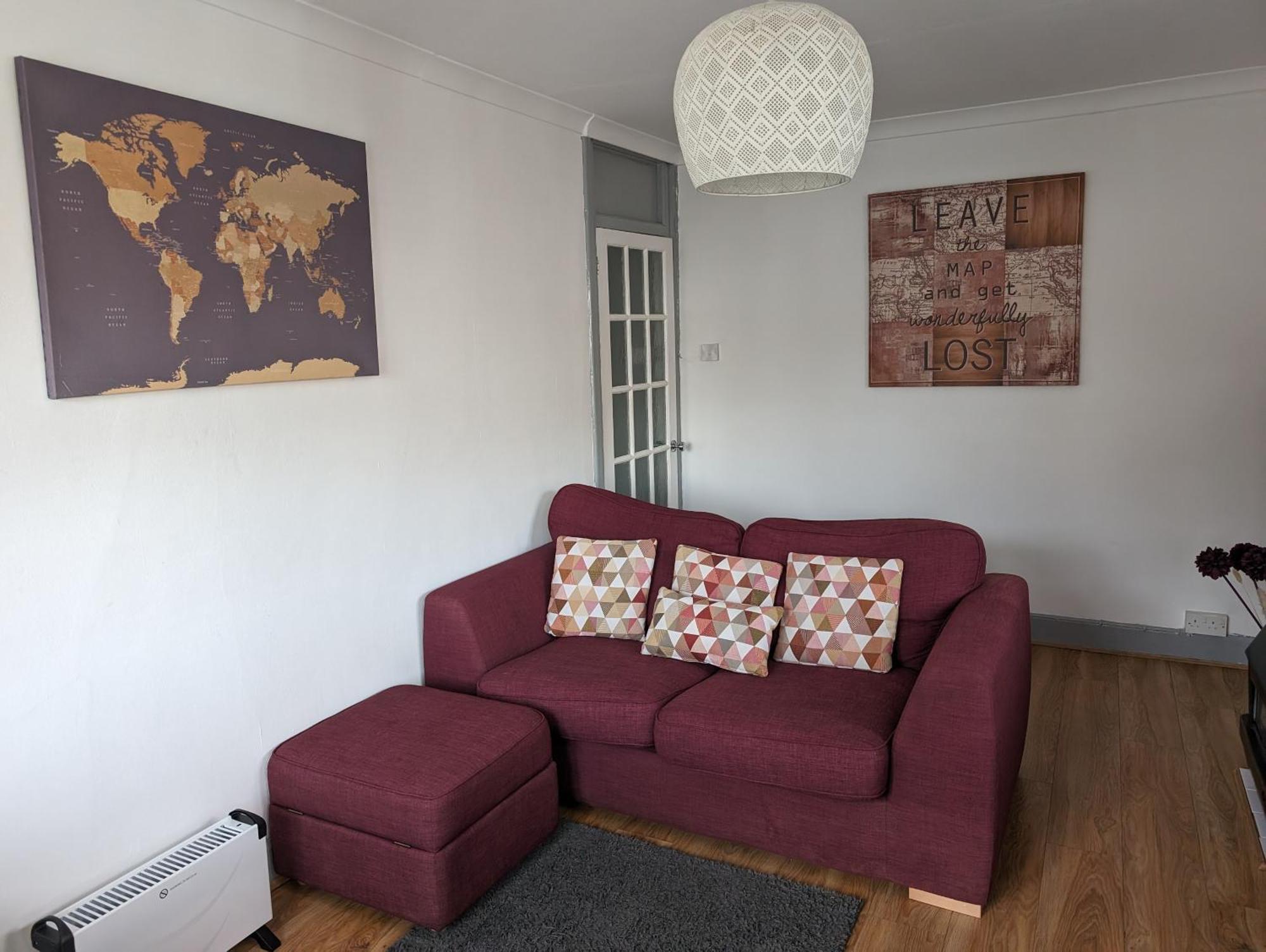 Twenty Four Apartment Хайт Екстериор снимка